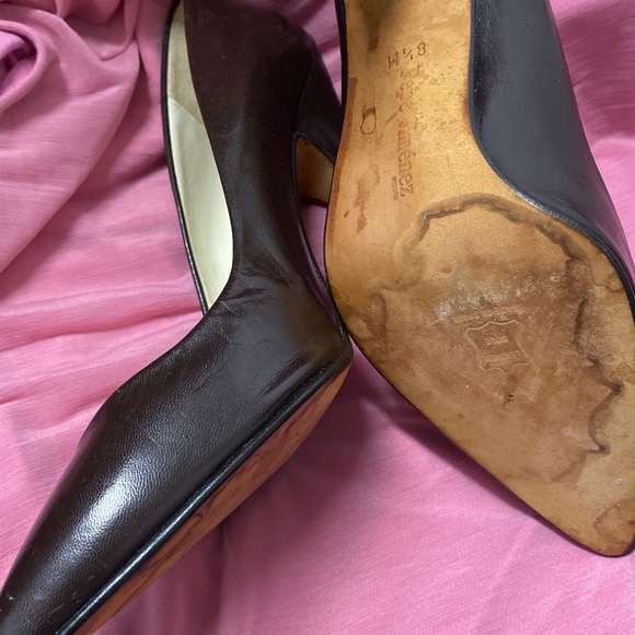 Classic pump - Picture 2 of 2